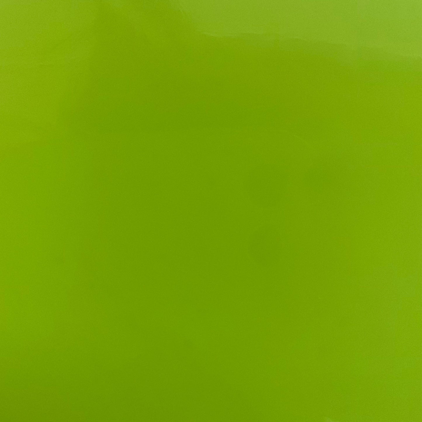 Fólie barva: Gloss Lime Green (Avery Dennison)