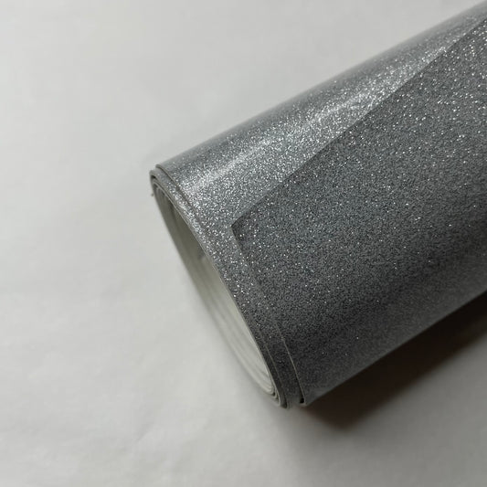 Fólie barva: Diamond Silver (Avery Dennison)
